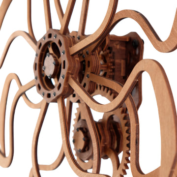 Kinetische Wandkunst-Skulptur im geometrischen Design