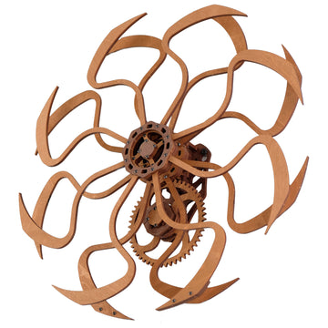 Kinetische Wandkunst-Skulptur im geometrischen Design