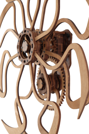 Kinetische Wandkunst-Skulptur im geometrischen Design