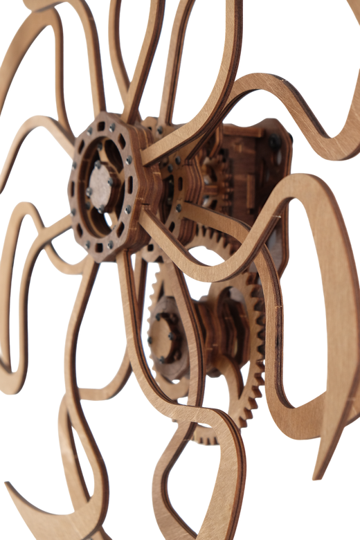 Kinetische Wandkunst-Skulptur im geometrischen Design
