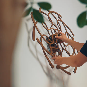 Kinetische Wandkunst-Skulptur im geometrischen Design
