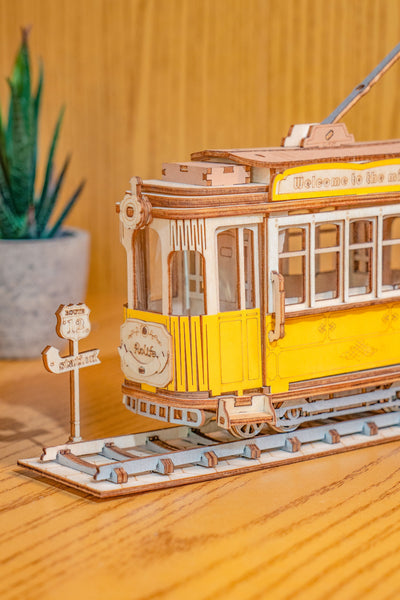 Robotime – Straßenbahn | 3D Holzpuzzle