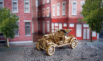Retro-Auto UGR-T Vintage-Modellwagen