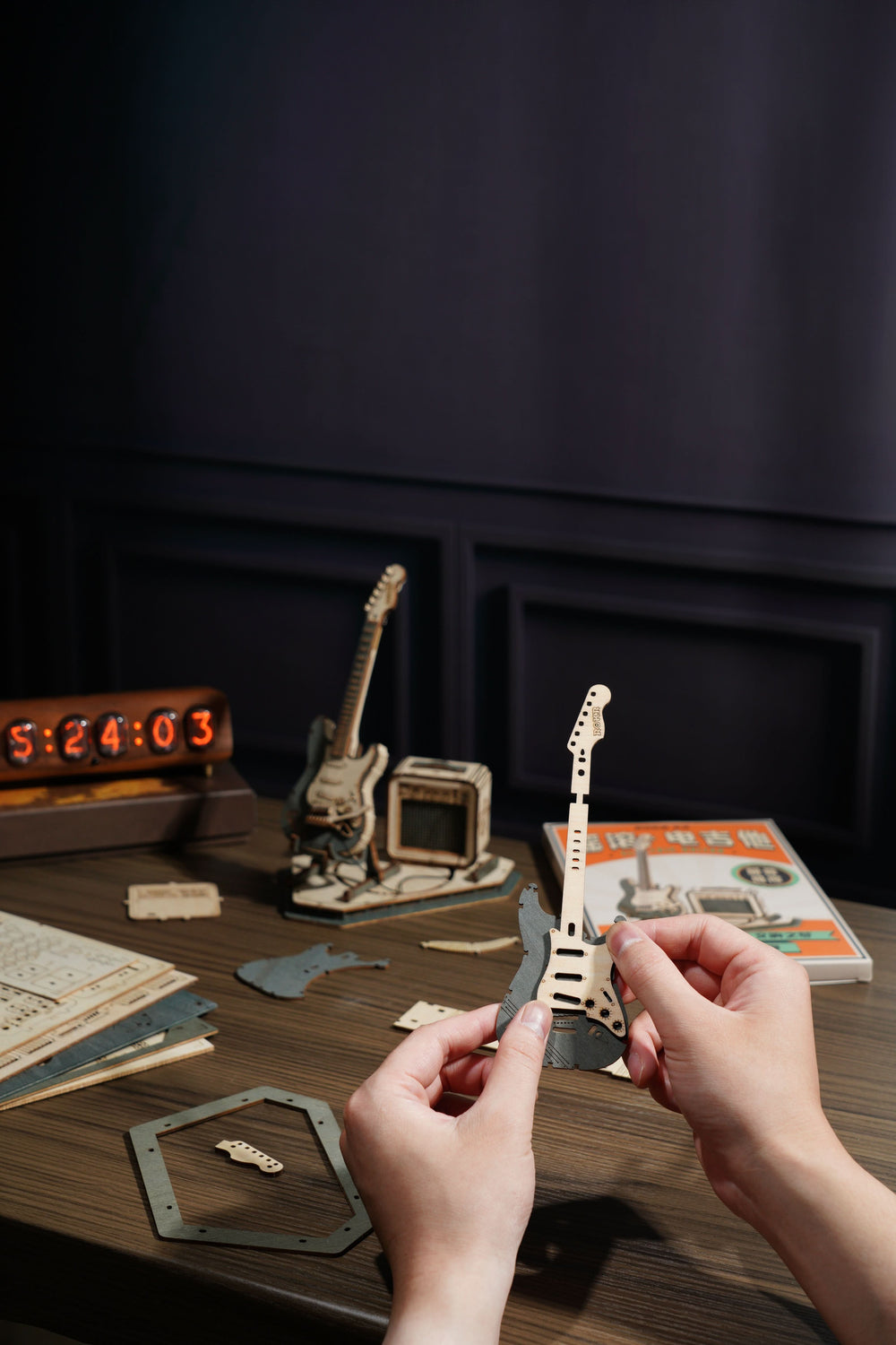 Robotime – E-Gitarre | 3D Holzpuzzle