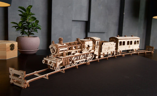 Ugears – Hogwarts™ Express Magischer Zug | 3D Holzpuzzle