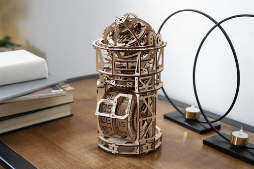 Ugears – Tourbillon-Tischuhr Sternengucker Mechanische Himmelsuhr | 3D Holzpuzzle