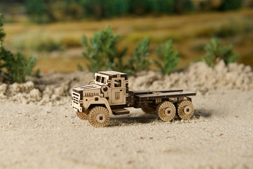 Ugears – Militärtruck Gefechtsfahrzeug | 3D Holzpuzzle