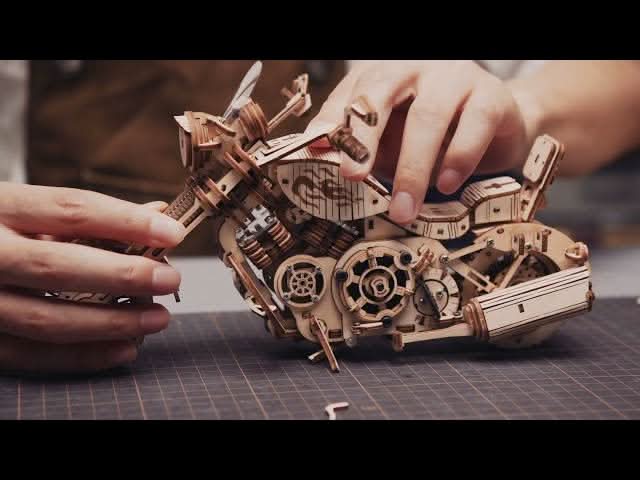 Robotime – Cruiser-Motorrad | 3D Holzpuzzle