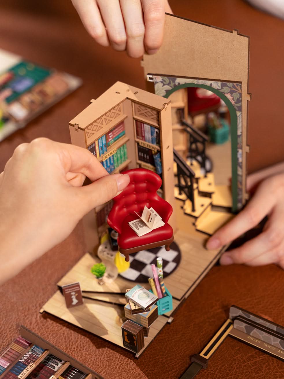 Robotime – Buchladen | 3D Holzpuzzle