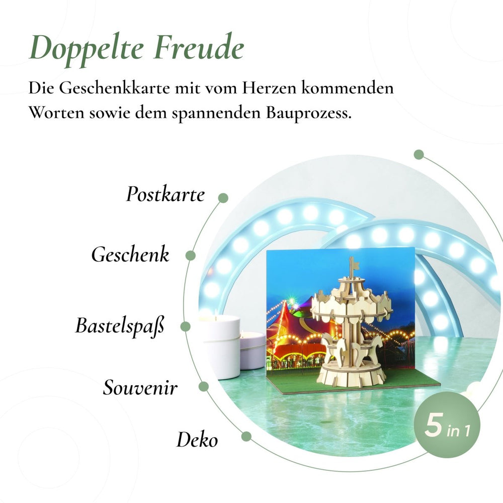 Postkarte “Happy carousel” - Lama Welt