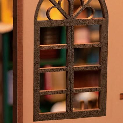 Robotime l Buchladen | Book Nook - Lama Welt