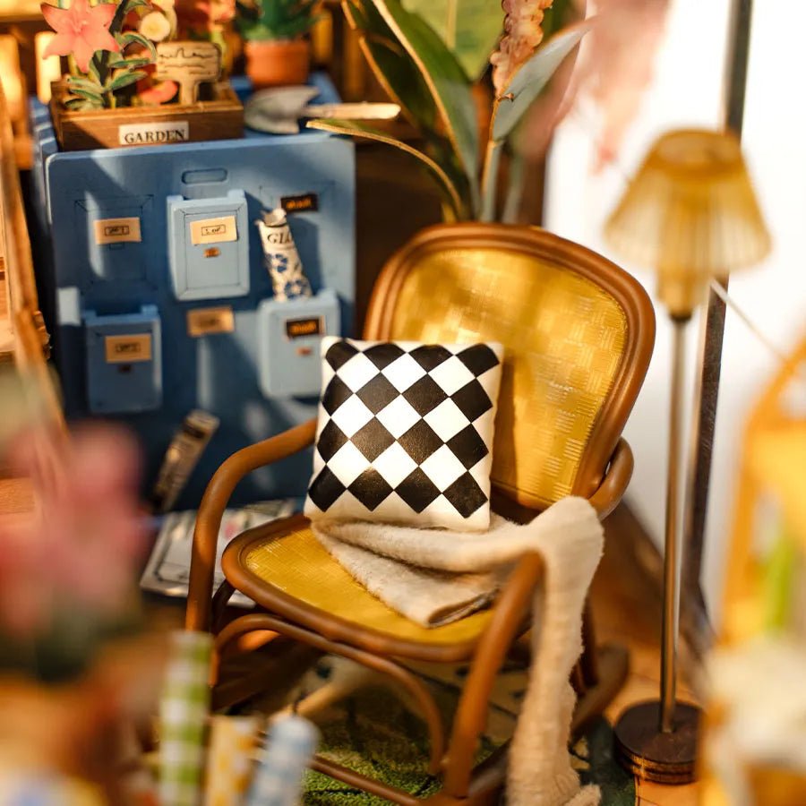 Robotime l Gartenhaus | Book Nook - Lama Welt