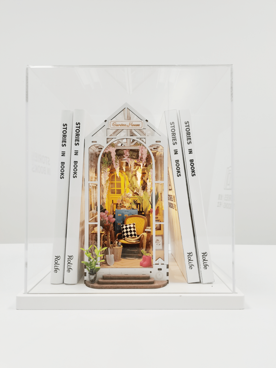 Robotime l Gartenhaus | Book Nook - Lama Welt