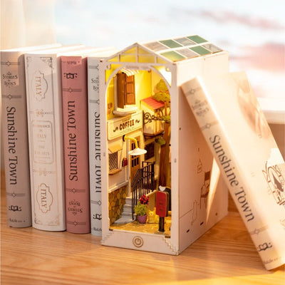 Robotime l Sonnenstadt | Book Nook - Lama Welt