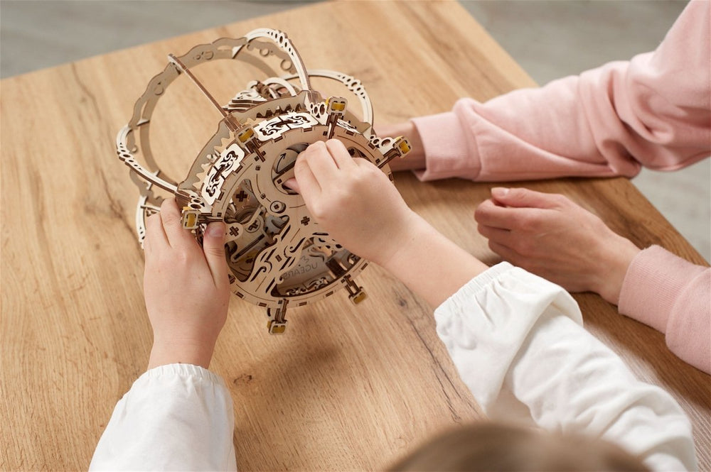 Ugears – Aquarium Wasserterrarium Fischbecken | 3D Holzpuzzle - Lama Welt