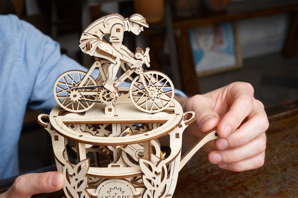Ugears – Automaton “Fahrradfahrer” Radfahrermodell | 3D Holzpuzzle - Lama Welt