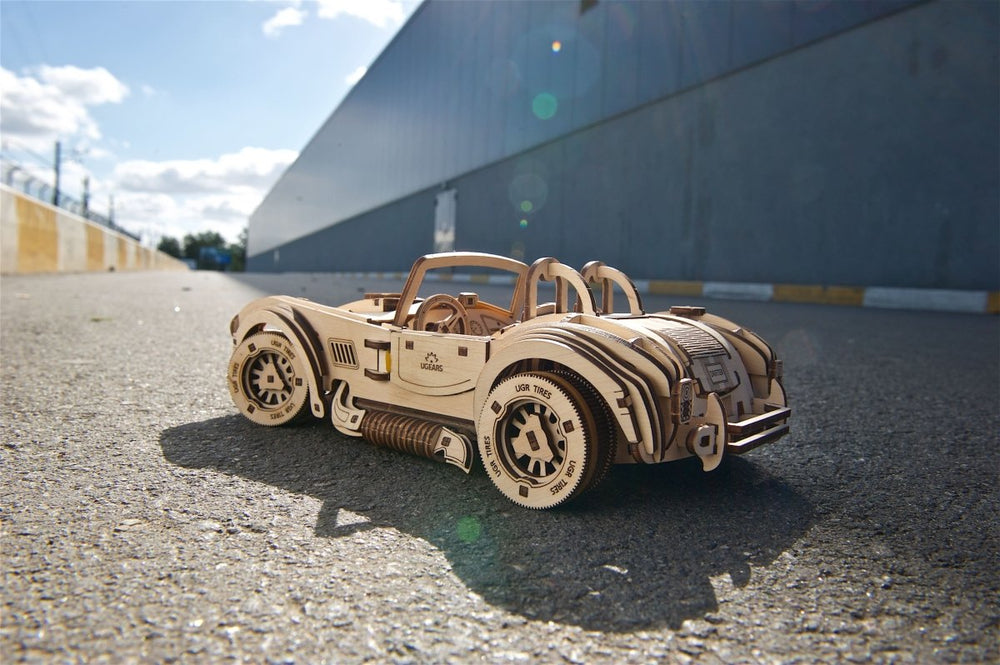 Ugears – Cobra Drift Rennwagen Sportcabrio | 3D Holzpuzzle - Lama Welt