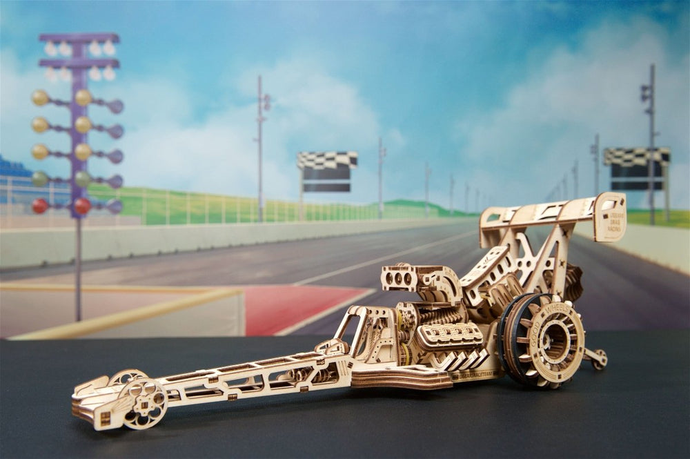 Ugears – Dragster Highspeed - Rennwagen | 3D Holzpuzzle - Lama Welt