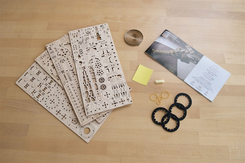 Ugears – Dragster Highspeed - Rennwagen | 3D Holzpuzzle - Lama Welt