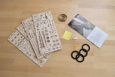 Ugears – Dragster Highspeed - Rennwagen | 3D Holzpuzzle - Lama Welt