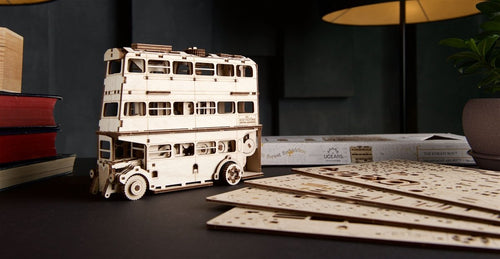 Ugears – Fahrende Ritter™ Mystischer Dreideckerbus | 3D Holzpuzzle - Lama Welt