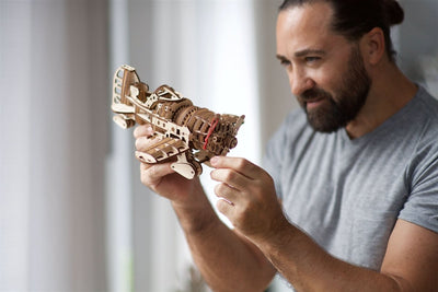 Ugears – Flugzeug Verrückte Hornisse Vintage - Rennflugzeug | 3D Holzpuzzle - Lama Welt