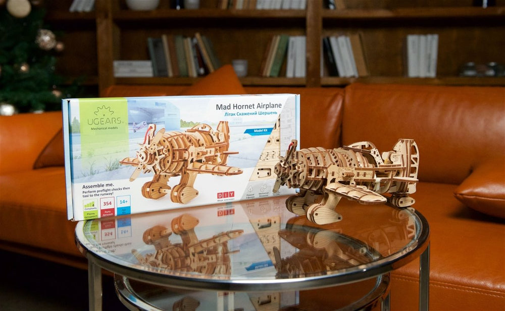 Ugears – Flugzeug Verrückte Hornisse Vintage - Rennflugzeug | 3D Holzpuzzle - Lama Welt