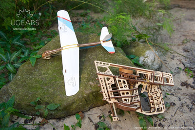 Ugears – Flugzeugstarter Gummiband - Launcher | 3D Holzpuzzle - Lama Welt