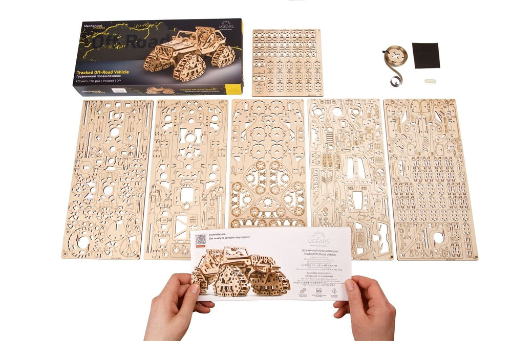 Ugears – Geländefahrzeug Mit Kettenantrieb Allrad - Mobil | 3D Holzpuzzle - Lama Welt
