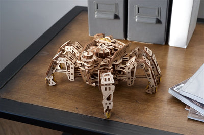 Ugears – Hexapod - Explorer Laufroboter | 3D Holzpuzzle - Lama Welt