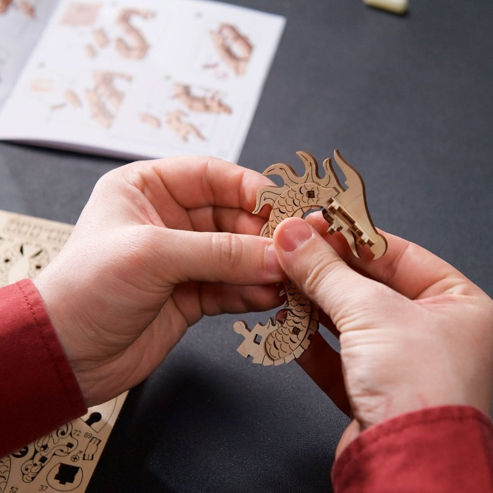 Ugears – Holzdrache Diy - Drachenfigur | 3D Holzpuzzle - Lama Welt