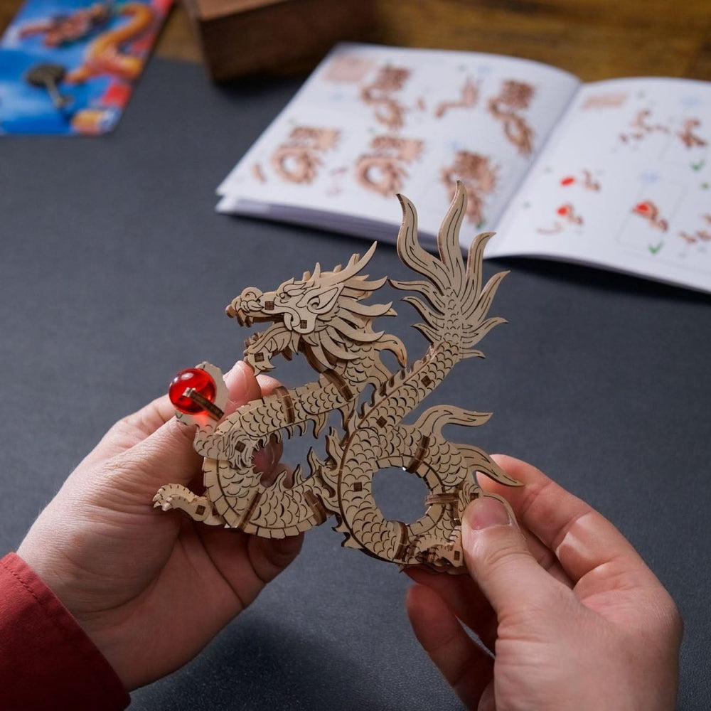 Ugears – Holzdrache Diy - Drachenfigur | 3D Holzpuzzle - Lama Welt