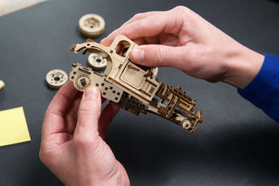 Ugears – Hot Rod Die Wütende Maus Rennflitzer | 3D Holzpuzzle - Lama Welt
