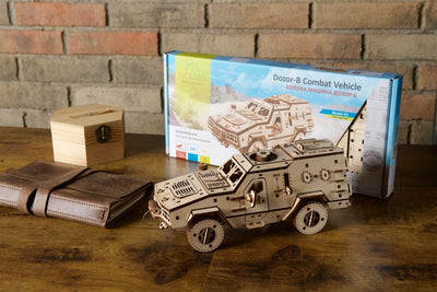 Ugears – Kampffahrzeug Dosor - B Transporter | 3D Holzpuzzle - Lama Welt