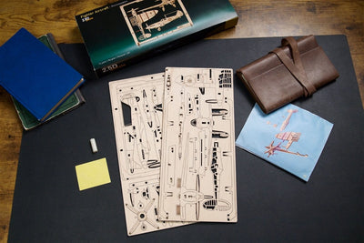 Ugears – Kampfflieger 2,5D Puzzle Jagdflugzeug | 3D Holzpuzzle - Lama Welt