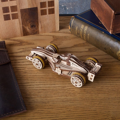 Ugears l Compact Racer Miniatur Rennwagen | 3D Holzpuzzle - Lama Welt