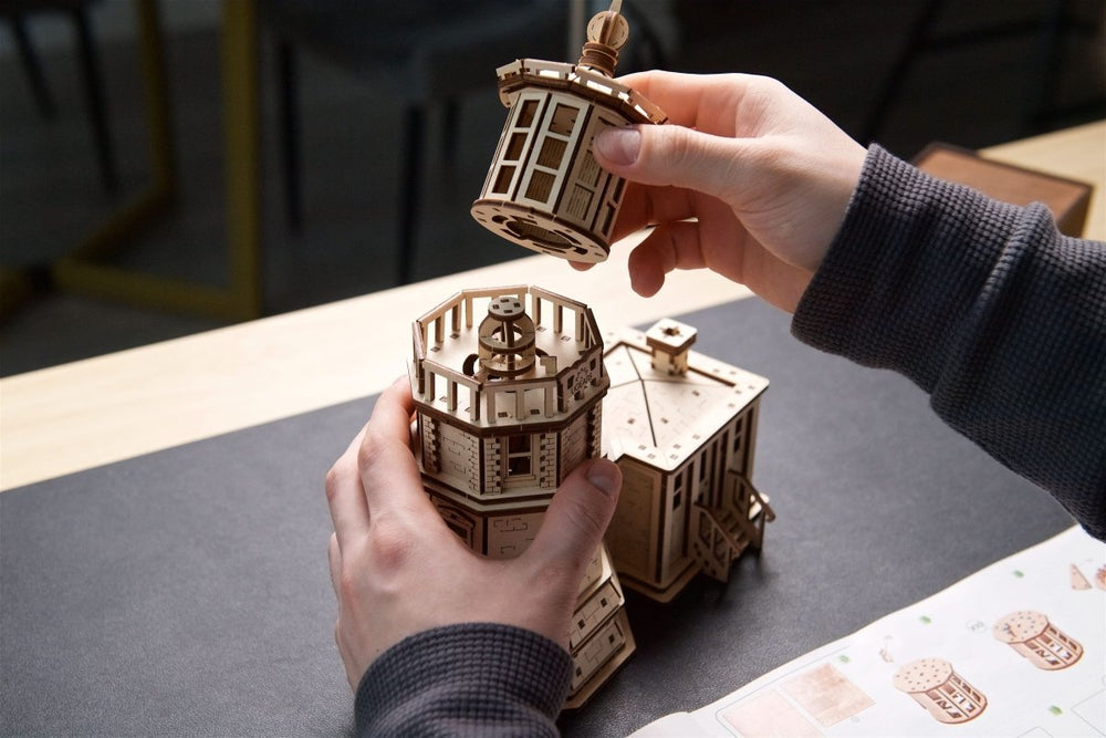 Ugears – Leuchtturm Von Split Rock Mit Funktionaler Lampe | 3D Holzpuzzle - Lama Welt