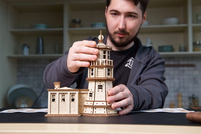 Ugears – Leuchtturm Von Split Rock Mit Funktionaler Lampe | 3D Holzpuzzle - Lama Welt