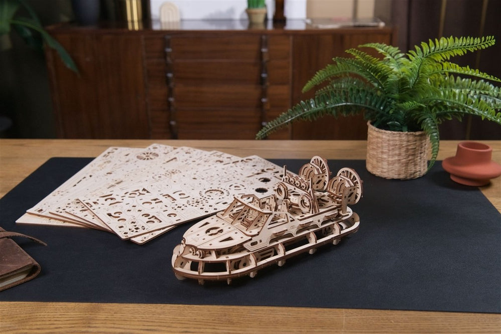 Ugears – Luftkissenboot Für Rettungseinsätze Rettungsboot | 3D Holzpuzzle - Lama Welt