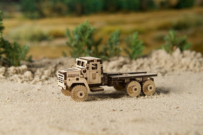 Ugears – Militärtruck Gefechtsfahrzeug | 3D Holzpuzzle - Lama Welt