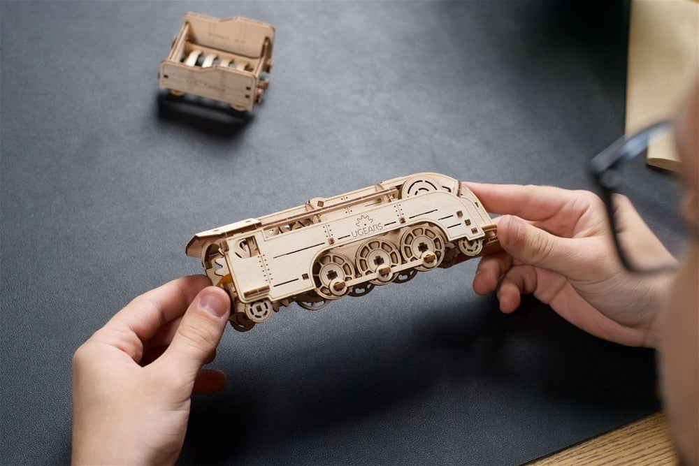 Ugears – Mini - Eisenbahn Modellzug | 3D Holzpuzzle - Lama Welt
