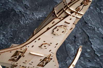 Ugears – Nasa - Raumfähre Discovery Shuttle | 3D Holzpuzzle - Lama Welt