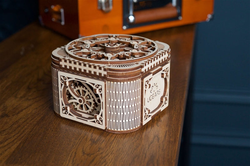 Ugears – Schatztruhe Aufbewahrungsbox | 3D Holzpuzzle - Lama Welt