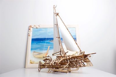 Ugears – Trimaran Merihobus Segelboot | 3D Holzpuzzle - Lama Welt