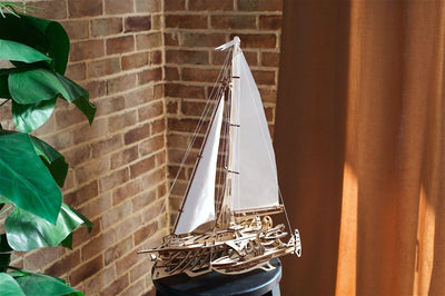 Ugears – Trimaran Merihobus Segelboot | 3D Holzpuzzle - Lama Welt