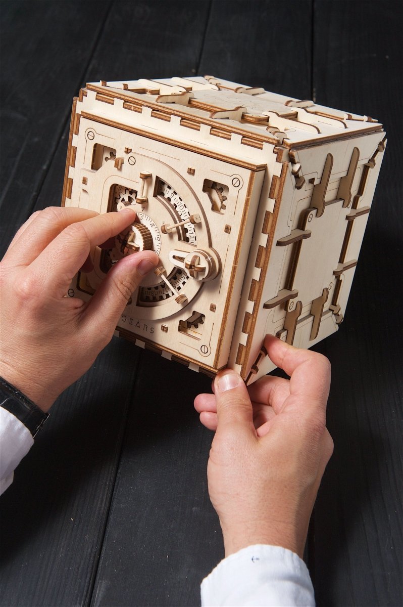 Ugears – Ugears 3D Puzzle Tresor Holz - Mechanisches Geschenk | 3D Holzpuzzle - Lama Welt