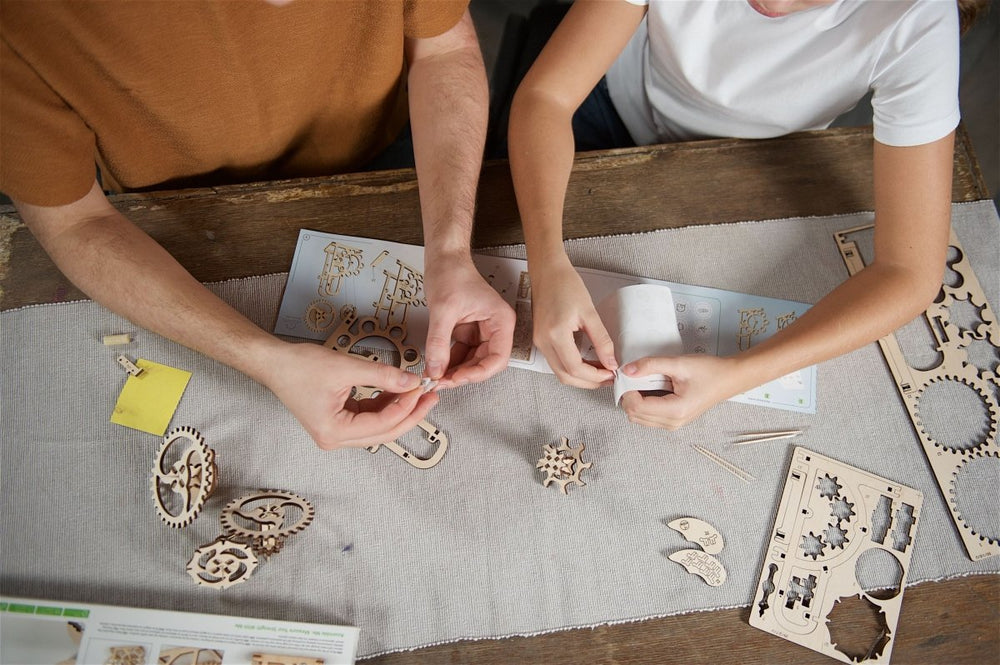 Ugears – Ugears Dynamometer Luftdruck - Anzeiger Bausatz Aus Holz | 3D Holzpuzzle - Lama Welt
