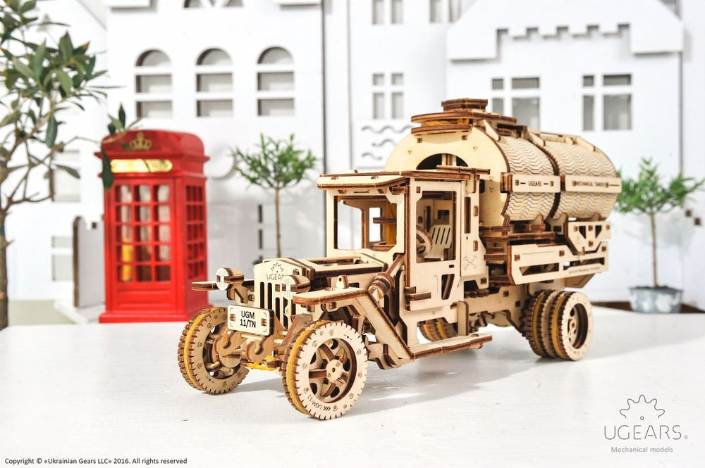 Ugears – Ugears Lkw Tankwagen Holzbausatz – 3D Modell Bausatz | 3D Holzpuzzle - Lama Welt