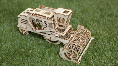 Ugears – Ugears Mähdrescher Holz Modellbausatz – 3D Puzzle | 3D Holzpuzzle - Lama Welt