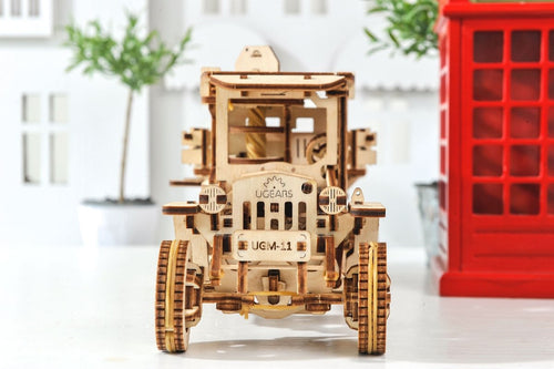 Ugears – Ugears Mechanischer Holz - Lkw Bausatz – 3D Modellbau | 3D Holzpuzzle - Lama Welt